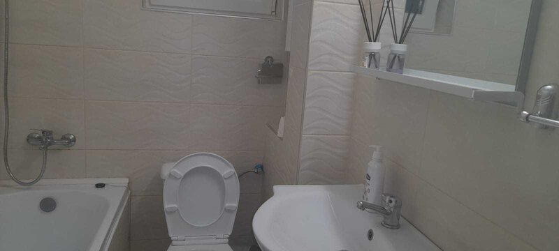 Prelungirea Ghencea garsoniera 33 mp, centrala proprie Drumul Ghindari!